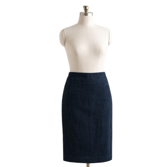 J.Crew Stretch Denim Pencil Skirt Size 6 Dark Wash - Picture 3 of 6